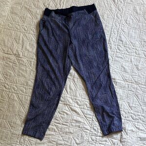 Athleta Blue Patterned Cropped Pants